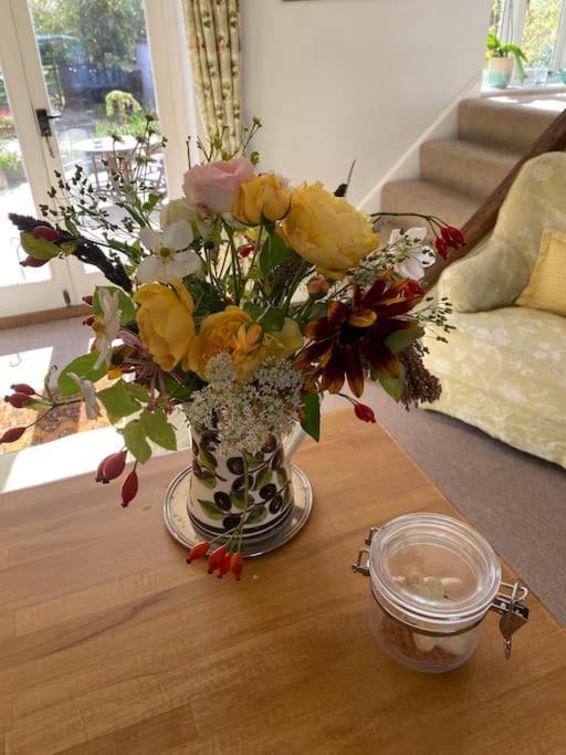 Cottage Barn Conversion On Working Farm Worcester Luaran gambar