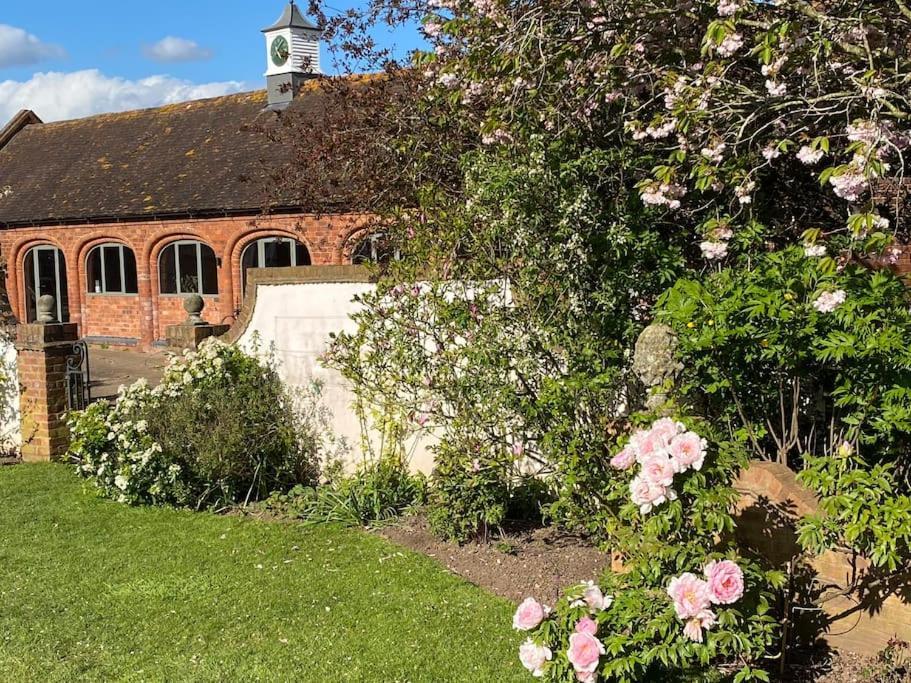 Cottage Barn Conversion On Working Farm Worcester Luaran gambar